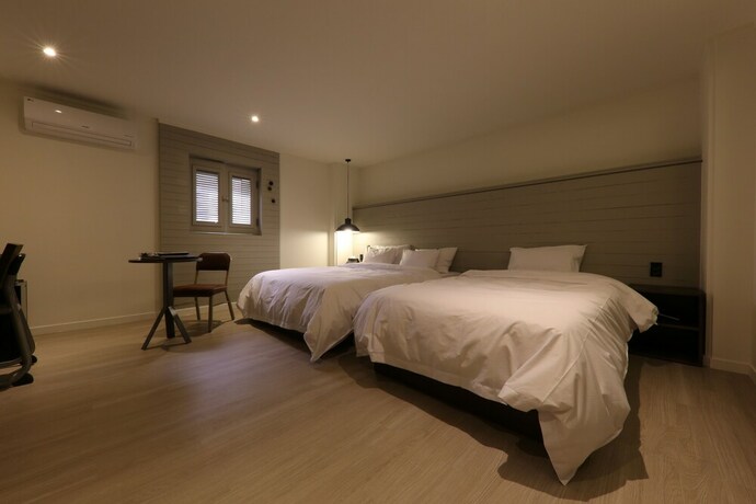 Imagen de la habitación del Hotel Yaja West Gate. Foto 26