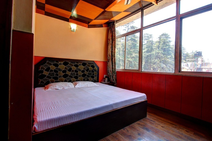 Imagen de la habitación del Hotel Yak. Foto 2
