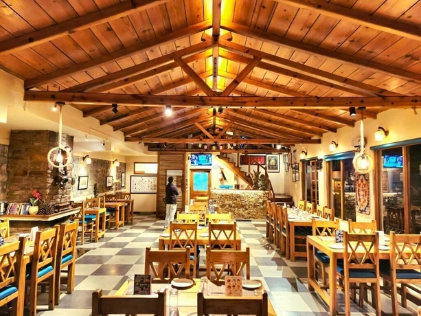 Imagen del bar/restaurante del Hotel Yak and Yeti Inn. Foto 2