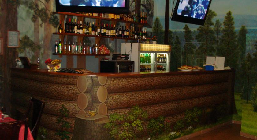 Imagen del bar/restaurante del Hotel Yakhont. Foto 2