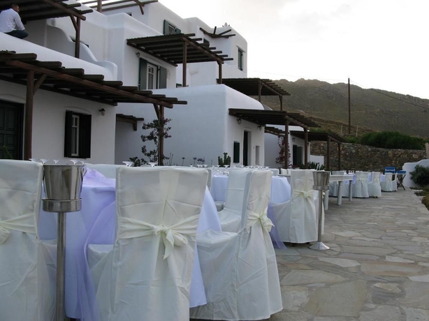 Imagen del bar/restaurante del Hotel Yakinthos Residence. Foto 3