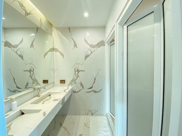 Imagen de la habitación del Hotel Yakthai Poshtel. Foto 18