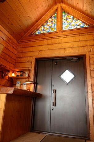 Imagen de los interiores del Hotel Yakushima Umi-no Cottage Tida. Foto 36