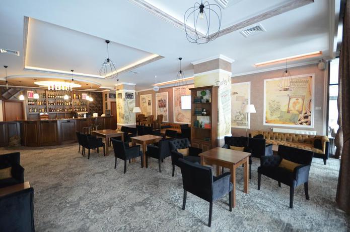 Imagen de los interiores del Hotel Yaky Center. Foto 7
