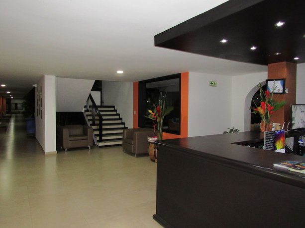 Imagen de los interiores del Hotel Yalconia. Foto 17