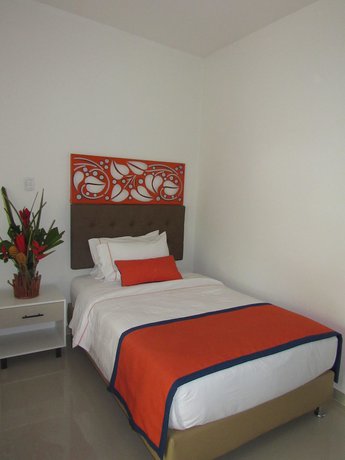 Imagen de la habitación del Hotel Yalconia. Foto 13