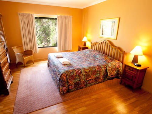 Imagen de la habitación del Hotel Yallingup Forest Resort. Foto 2