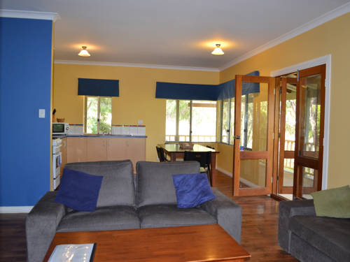 Imagen de la habitación del Hotel Yallingup Forest Resort. Foto 4