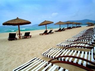 Imagen de los exteriores del Hotel Yalong Bay Mangrove Tree Resort. Foto 4