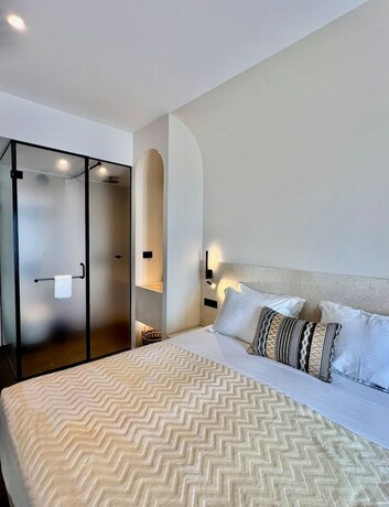 Imagen de la habitación del Hotel Yalos hotel sunset view. Foto 11