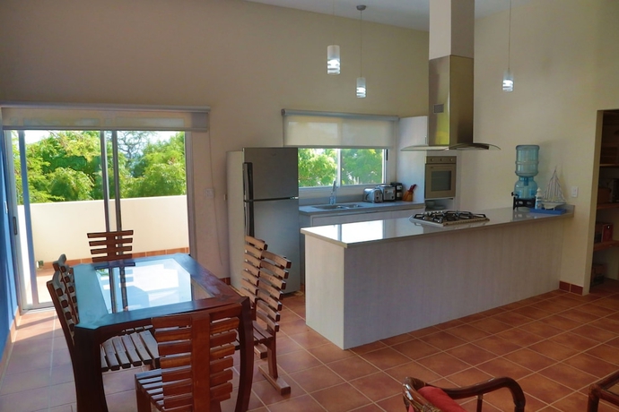 Imagen de la habitación del Hotel Yalta's Inn. Foto 10