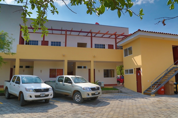 Imagen general del Hotel Yalta's Inn. Foto 2