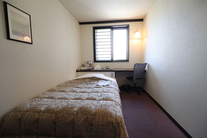 Imagen de la habitación del Hotel Yama. Foto 6