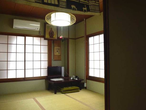 Imagen de la habitación del Hotel Yamabe. Foto 12