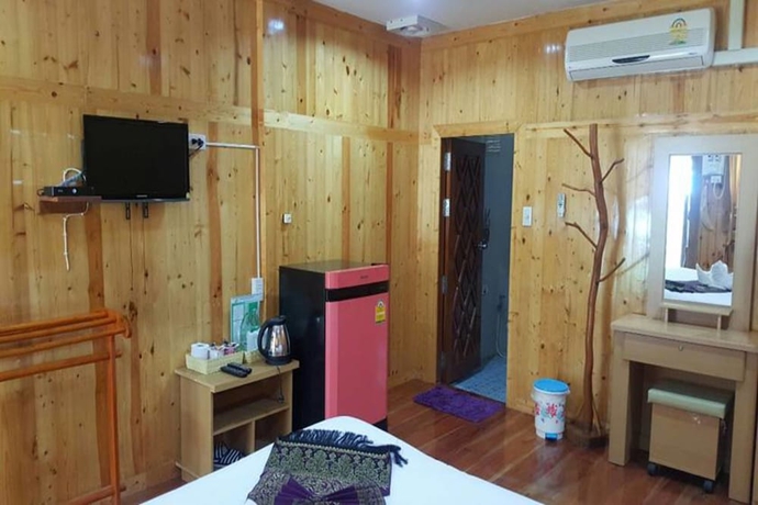 Imagen de la habitación del Hotel Yamadaya Beach Resort. Foto 10