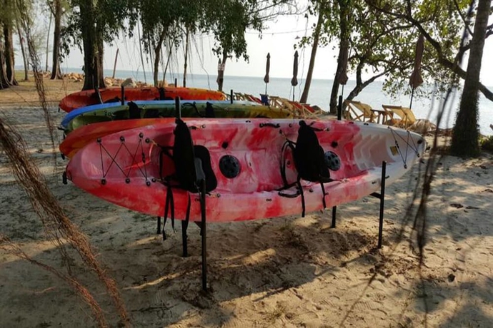 Imagen de los interiores del Hotel Yamadaya Beach Resort. Foto 19