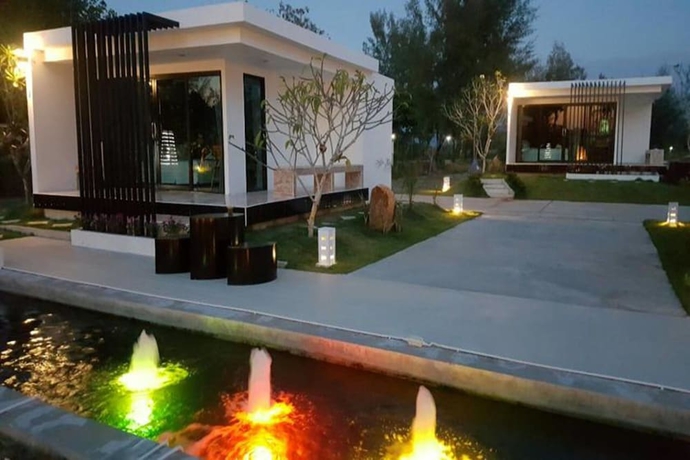Imagen de los exteriores del Hotel Yamadaya Beach Resort. Foto 17