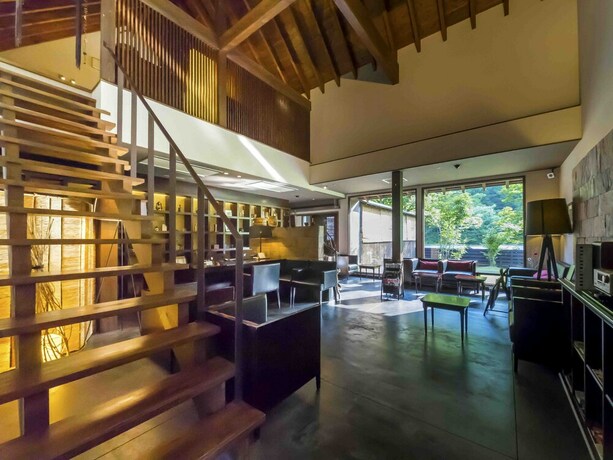 Imagen de los interiores del Hotel Yamado. Foto 32