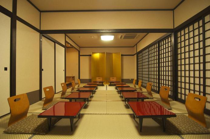Imagen del bar/restaurante del Hotel Yamaga New Grand Hotel. Foto 10