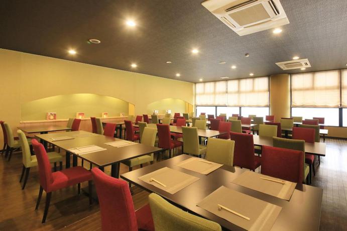 Imagen del bar/restaurante del Hotel Yamaga New Grand Hotel. Foto 13
