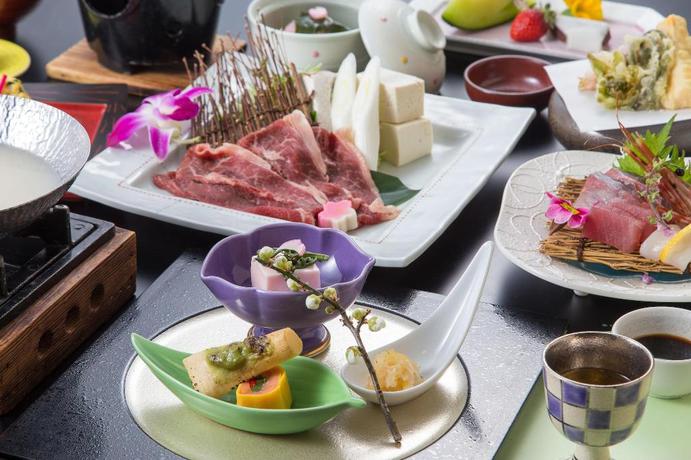 Imagen del bar/restaurante del Hotel Yamaga New Grand Hotel. Foto 15