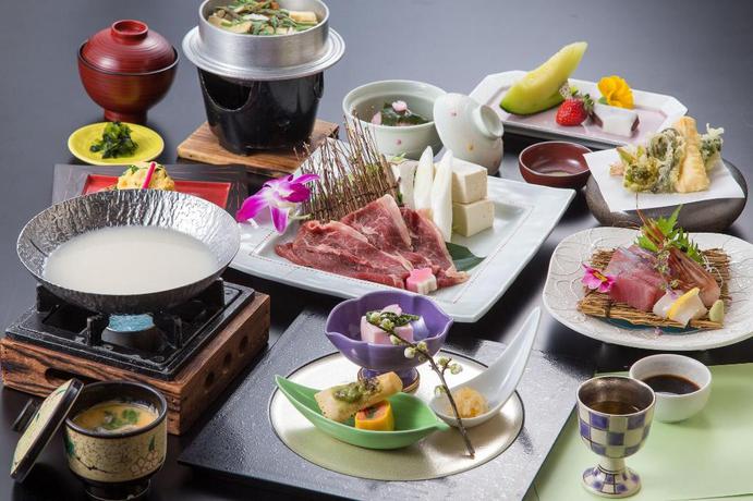 Imagen del bar/restaurante del Hotel Yamaga New Grand Hotel. Foto 16