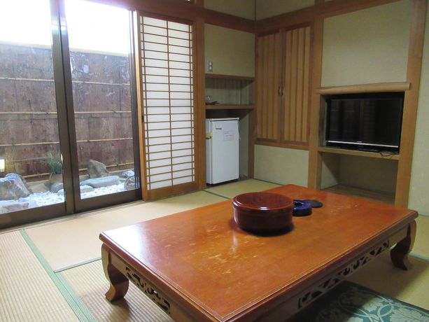 Imagen de la habitación del Hotel Yamaga Onsen Ryokan Hosokawa. Foto 15