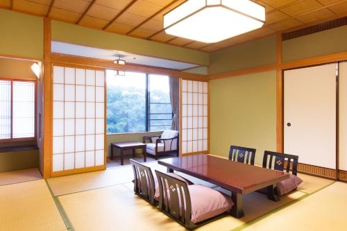 Imagen de la habitación del Hotel Yamanaka Onsen Kissho Yamanaka. Foto 10