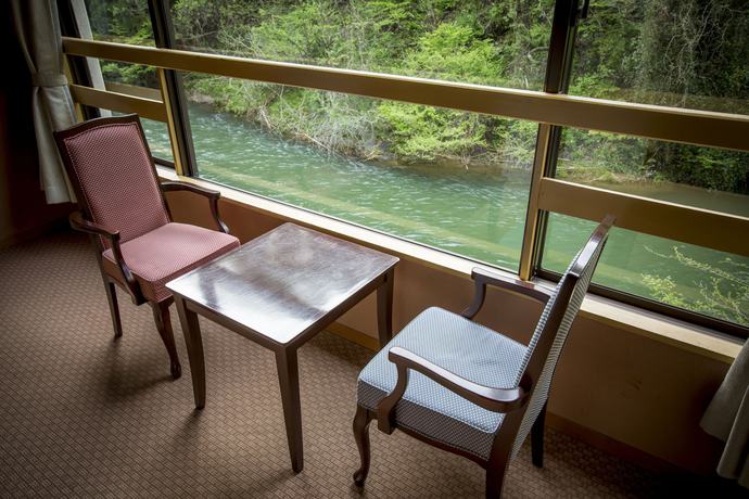 Imagen de la habitación del Hotel Yamanaka Onsen Ohanami Kyubei. Foto 16