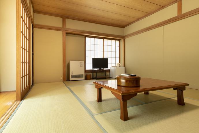 Imagen de la habitación del Hotel Yamanakako Ryokan RYOZAN. Foto 11