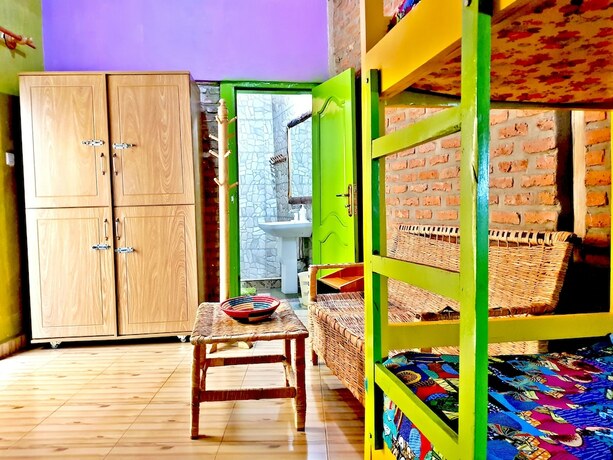 Imagen de la habitación del Hotel Yambi Guesthouse. Foto 13