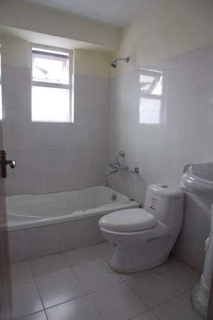 Imagen de la habitación del Hotel Yambu. Foto 6