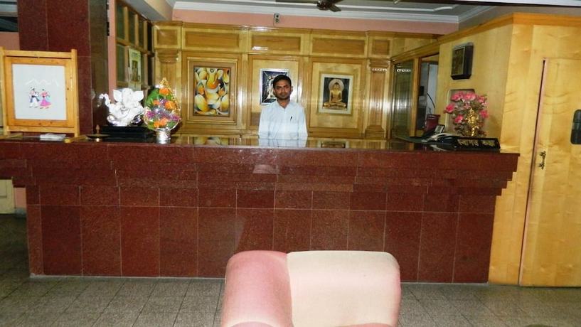 Imagen de los interiores del Hotel Yamini. Foto 12