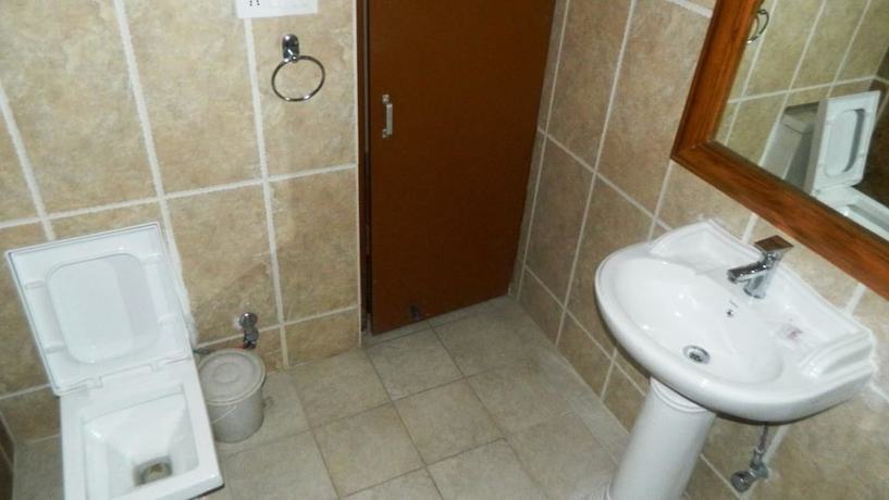 Imagen de la habitación del Hotel Yamini. Foto 11