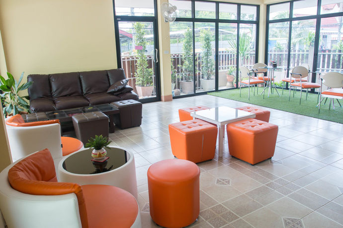 Imagen de los interiores del Hotel Yamjan Place. Foto 11