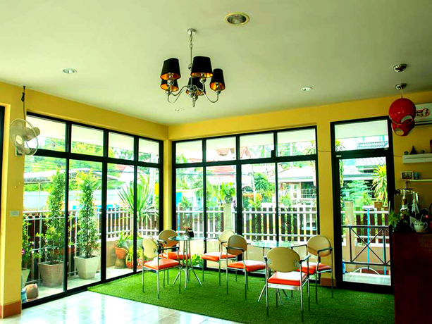 Imagen de los interiores del Hotel Yamjan Place. Foto 15