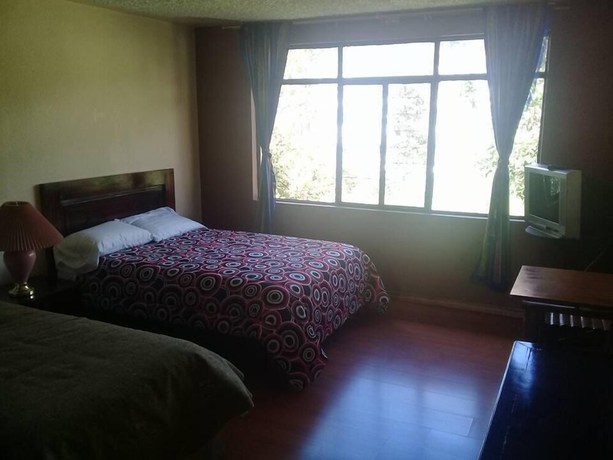 Imagen de la habitación del Hotel Yamor Continental. Foto 11