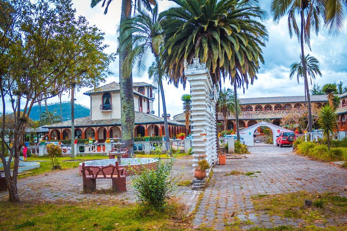 Imagen de los exteriores del Hotel Yamor Continental. Foto 16