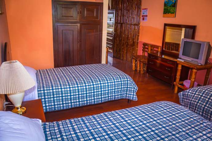 Imagen de la habitación del Hotel Yamor Continental. Foto 14