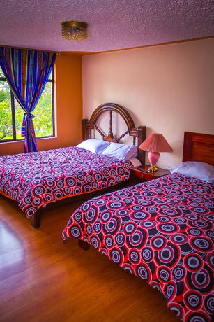 Imagen de la habitación del Hotel Yamor Continental. Foto 15