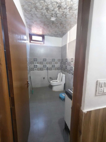 Imagen de la habitación del Hotel Yamuna Palace. Foto 15