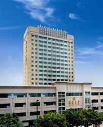 Imagen de los exteriores del Hotel Yan Ling. Foto 4
