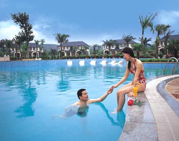 Imagen de la piscina del Hotel Yangjiang Hotspring. Foto 12