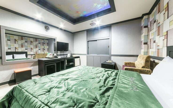 Imagen de la habitación del Hotel Yangju Valentine. Foto 15