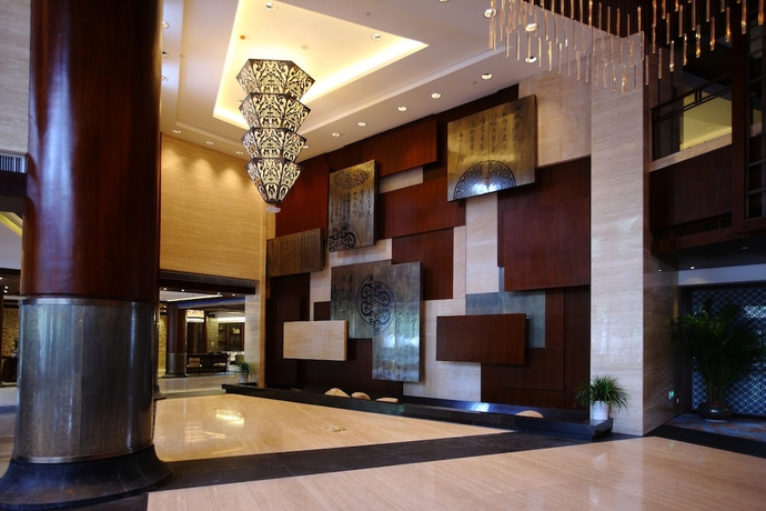 Imagen de los interiores del Hotel Yangming Springs and Spa Resort. Foto 10