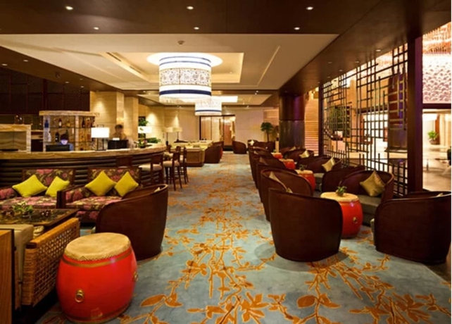 Imagen del bar/restaurante del Hotel Yangming Springs and Spa Resort. Foto 2