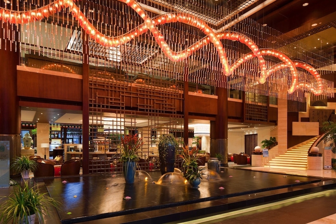 Imagen de los interiores del Hotel Yangming Springs and Spa Resort. Foto 17