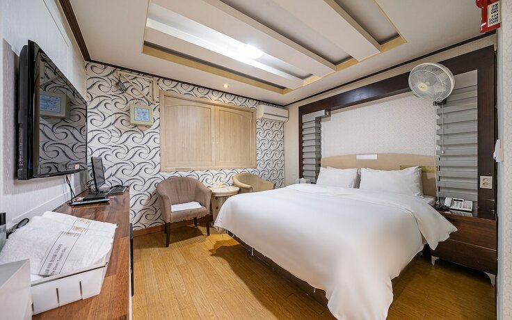 Imagen de la habitación del Hotel Yangpyeong New York. Foto 17