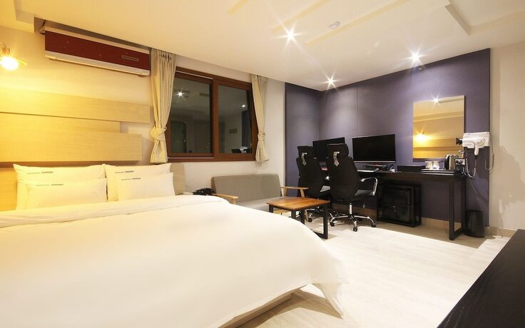 Imagen de la habitación del Hotel Yangsan Deokgye Sharp. Foto 12