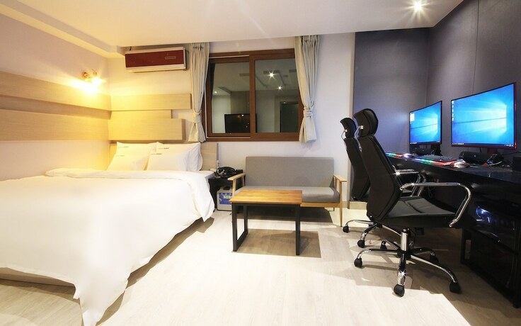 Imagen general del Hotel Yangsan Deokgye Sharp. Foto 2